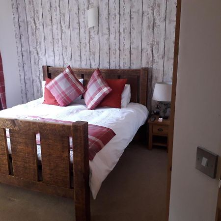 The Birdcage Guest House Cornhill on Tweed Экстерьер фото