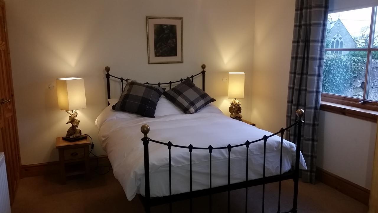 The Birdcage Guest House Cornhill on Tweed Экстерьер фото