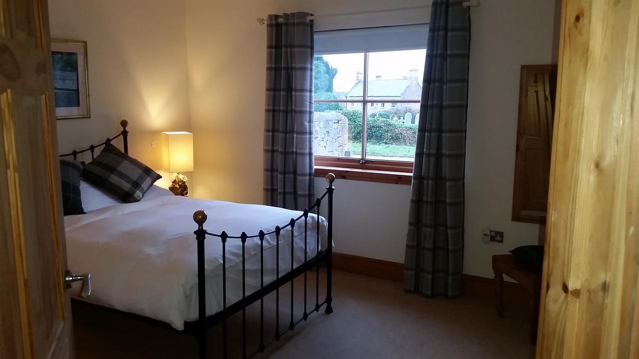 The Birdcage Guest House Cornhill on Tweed Экстерьер фото