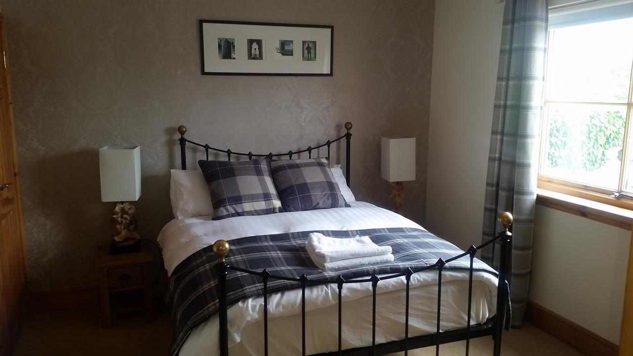The Birdcage Guest House Cornhill on Tweed Экстерьер фото