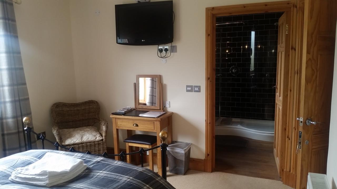 The Birdcage Guest House Cornhill on Tweed Экстерьер фото